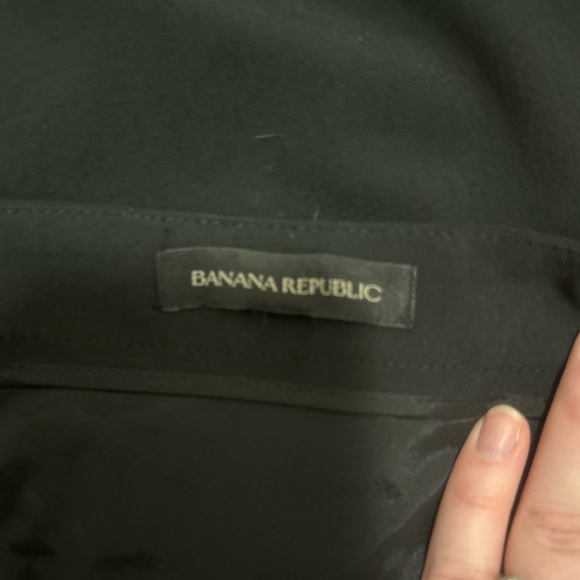Lightweight Banana Republic Washable Pencil Skirt - Picture 3 of 4